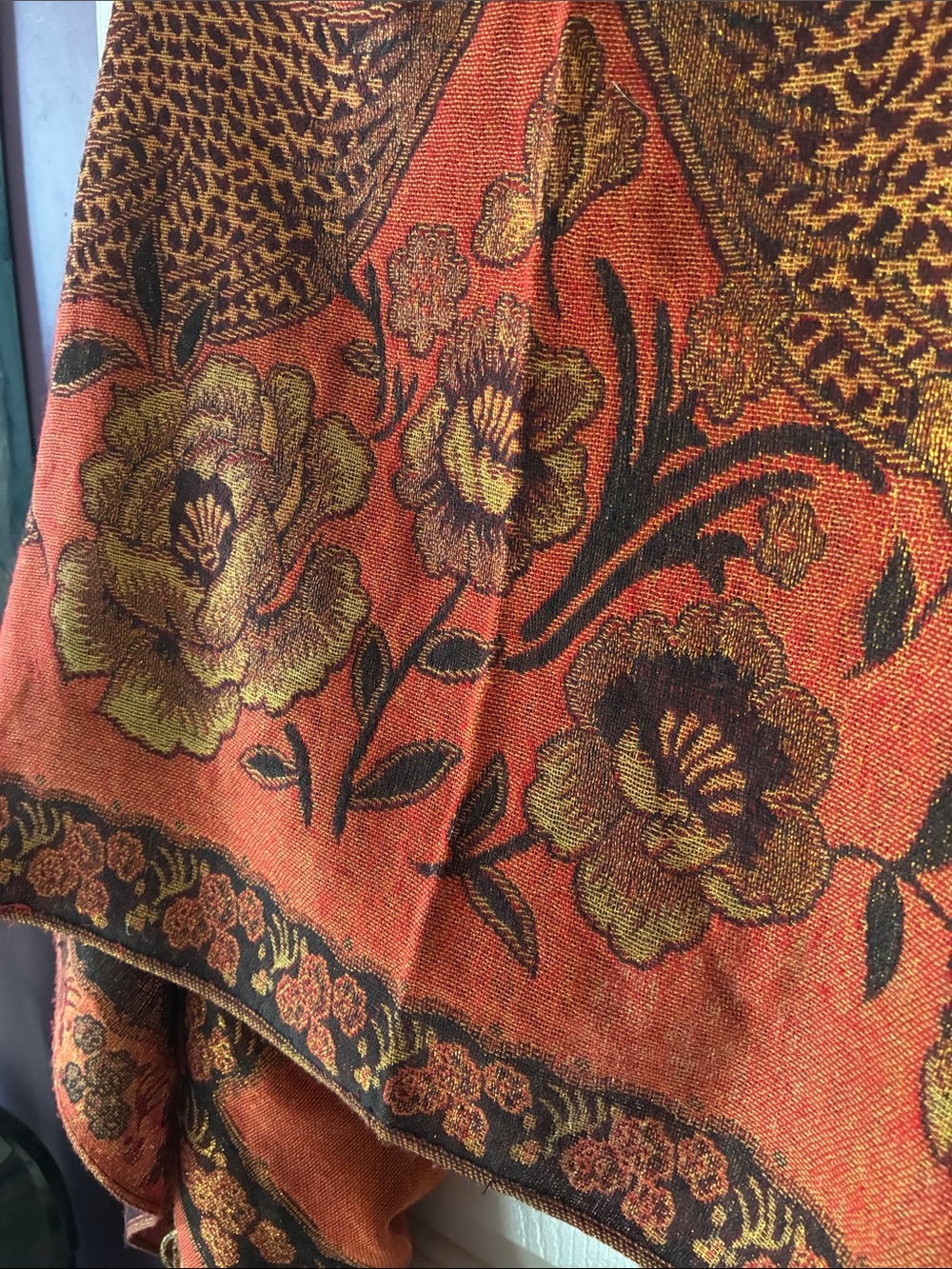 REVERSIBLE SILK BLEND PASHMINA - Picture 4 of 11